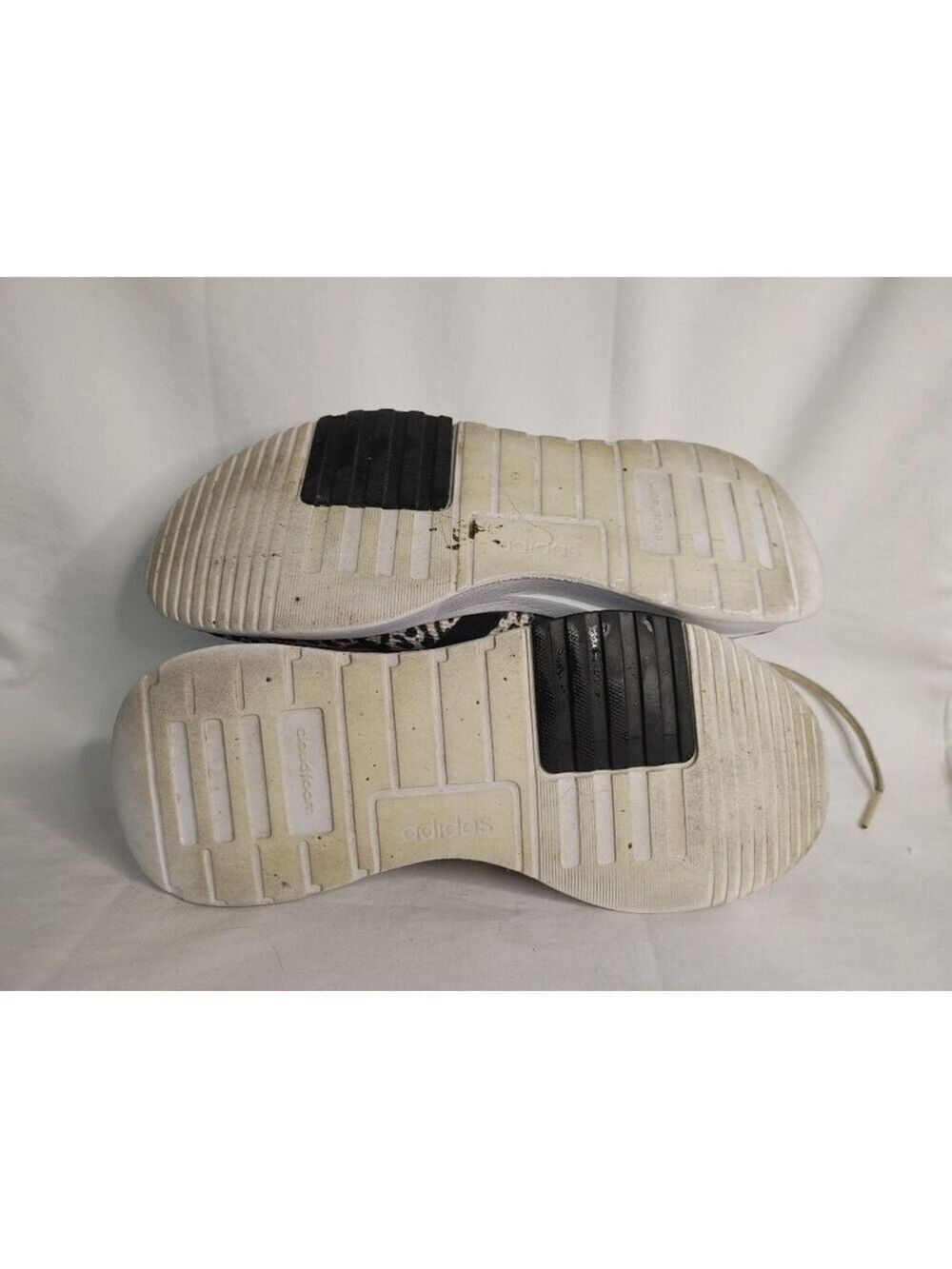 Women's Adidas Athletic GZ4681 Racer Shoes 5.5 Beige Black Leopard Print - Picture 11 of 11